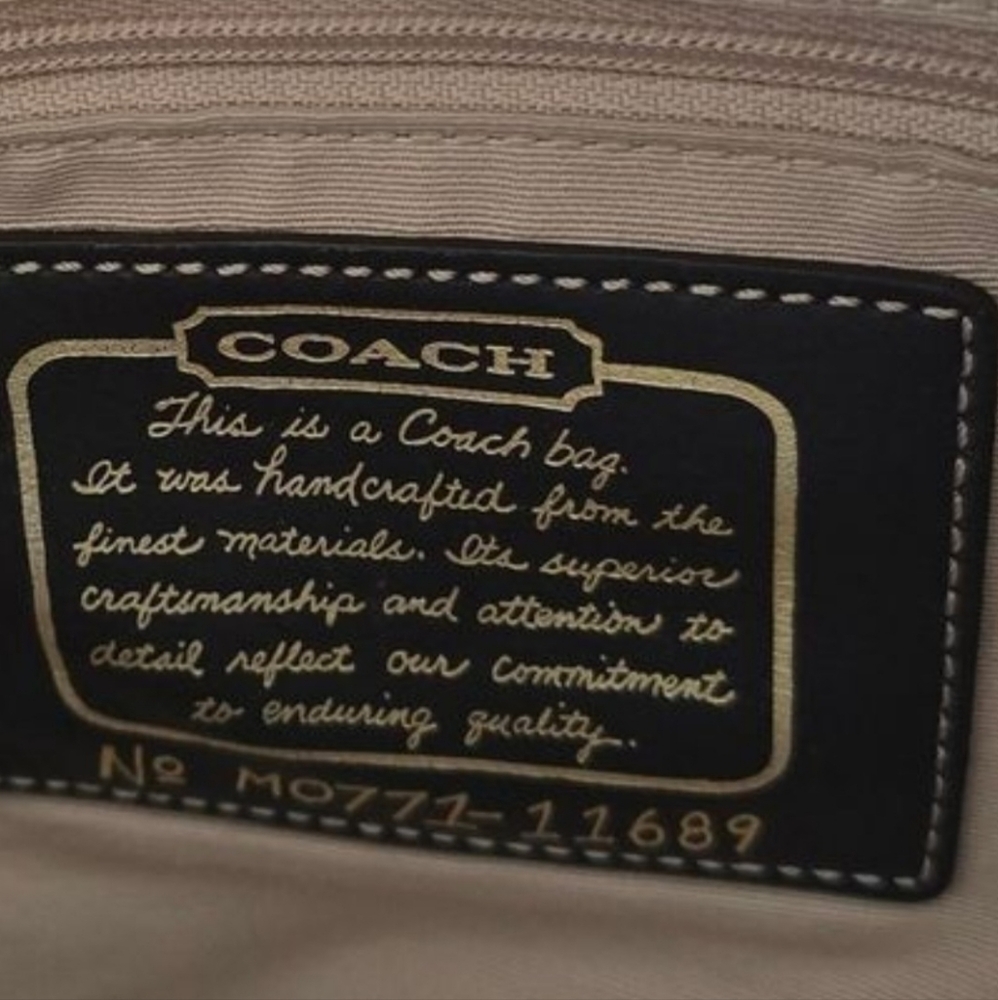 Coach Signature Monogram ** - Picture 10 of 10